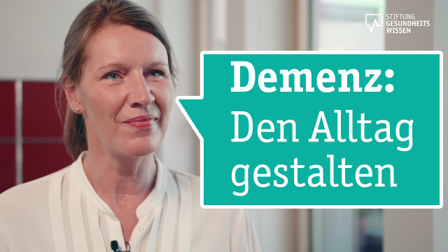 Portrait von Expertin Daniela Sulmann. Das Bild linkt auf das Video-Interview zum Thema Demenz.